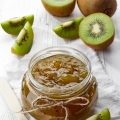 Džem z kiwi a rebarbory