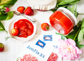 Jahodový džem se sektem