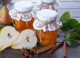 Hruškový džem s badyánem, hřebíčkem a skořicí