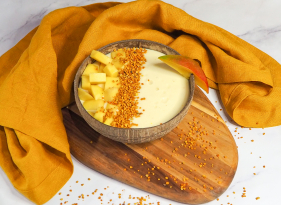 Tropická smoothie bowl