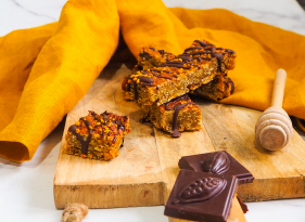 Ovesné medové tyčinky s brusinkami