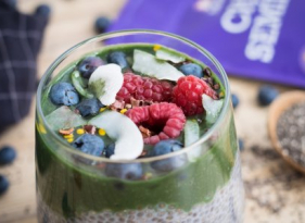 Chia pudink se Spirulinou
