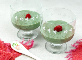 Kokosový chia pudink se spirulinou